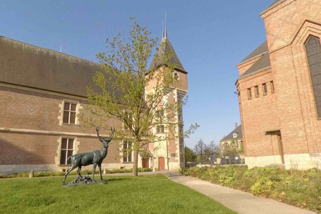 Vignette de la médiation Visite virtuelle du Château-Musée de Gien, Chasse, Histoire et Nature en Val de Loire
