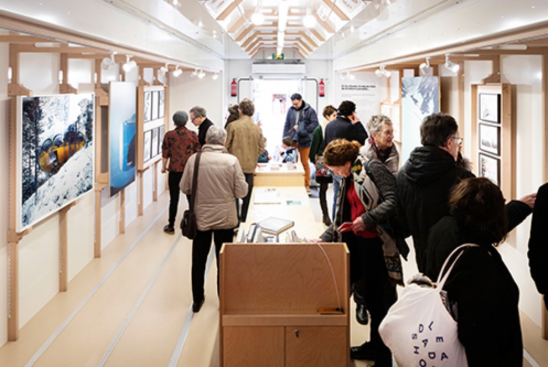 Vignette de la médiation Le MuMo, un musée ambulant, à la rencontre des passants