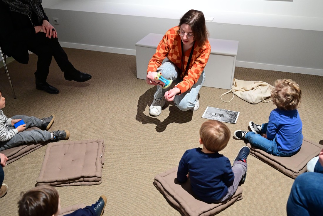 Vignette de la médiation Visite bébé au musée de Tessé - Le Mans